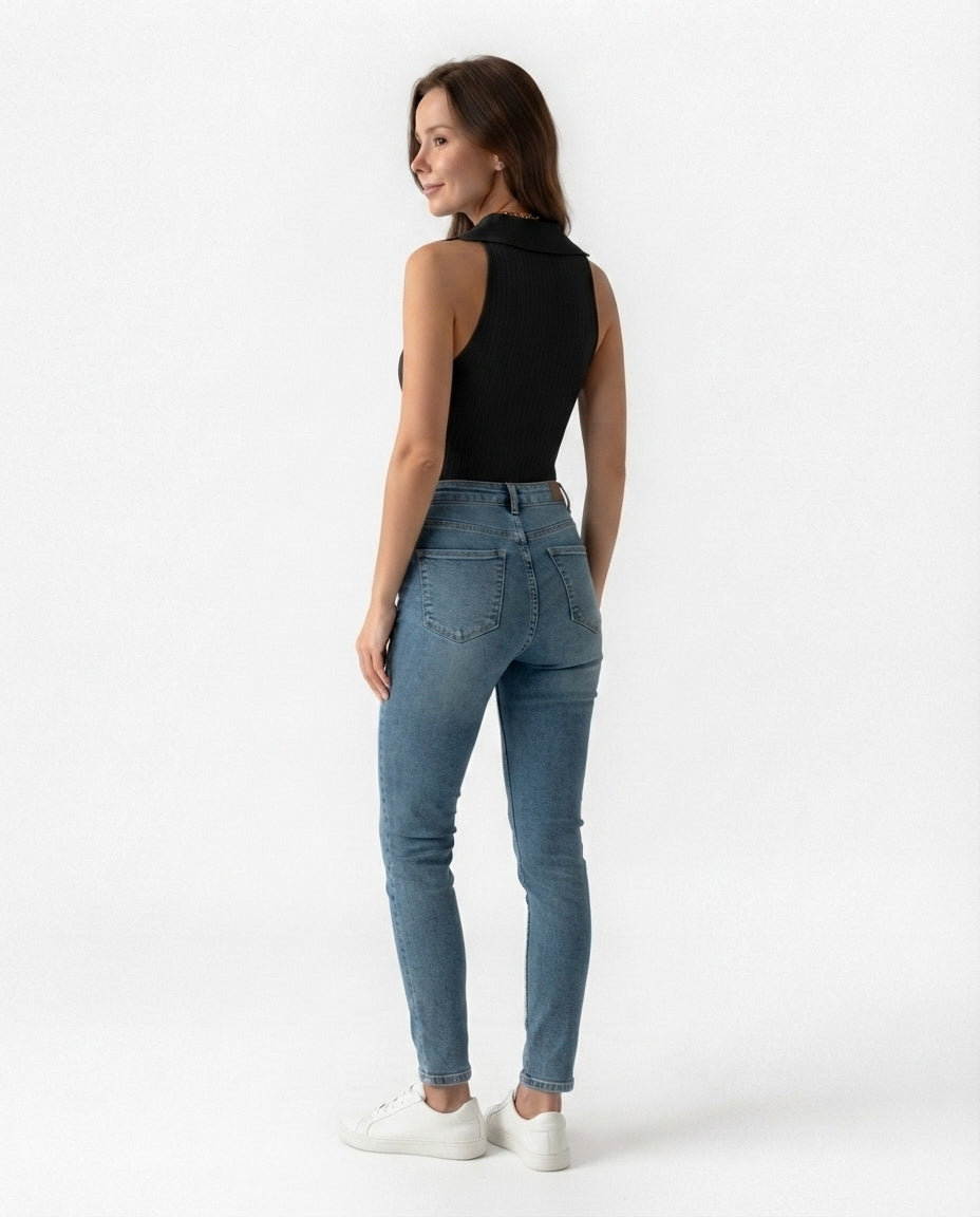 Ribbed Collared Sleeveless Top